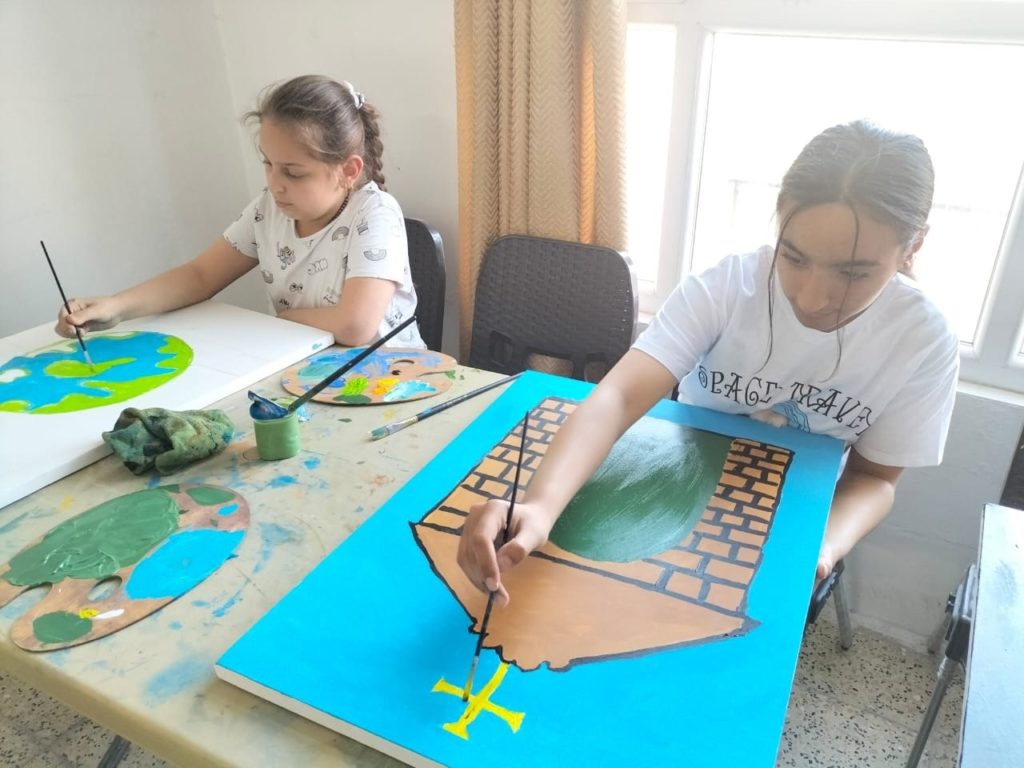Painting therapy in Iraq (Nineveh Plain)